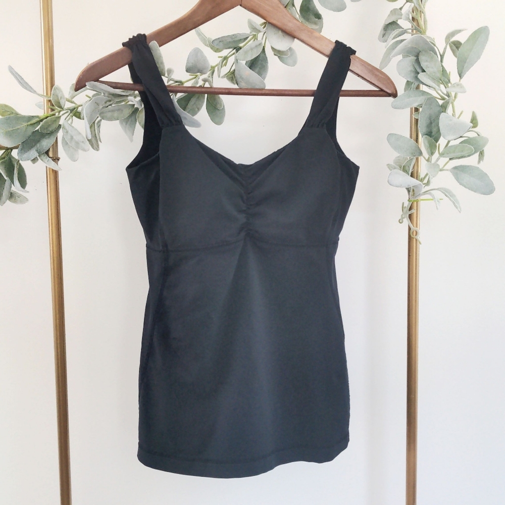 Lululemon Black Solid Mesh Aria Tank Luxtreme Yoga